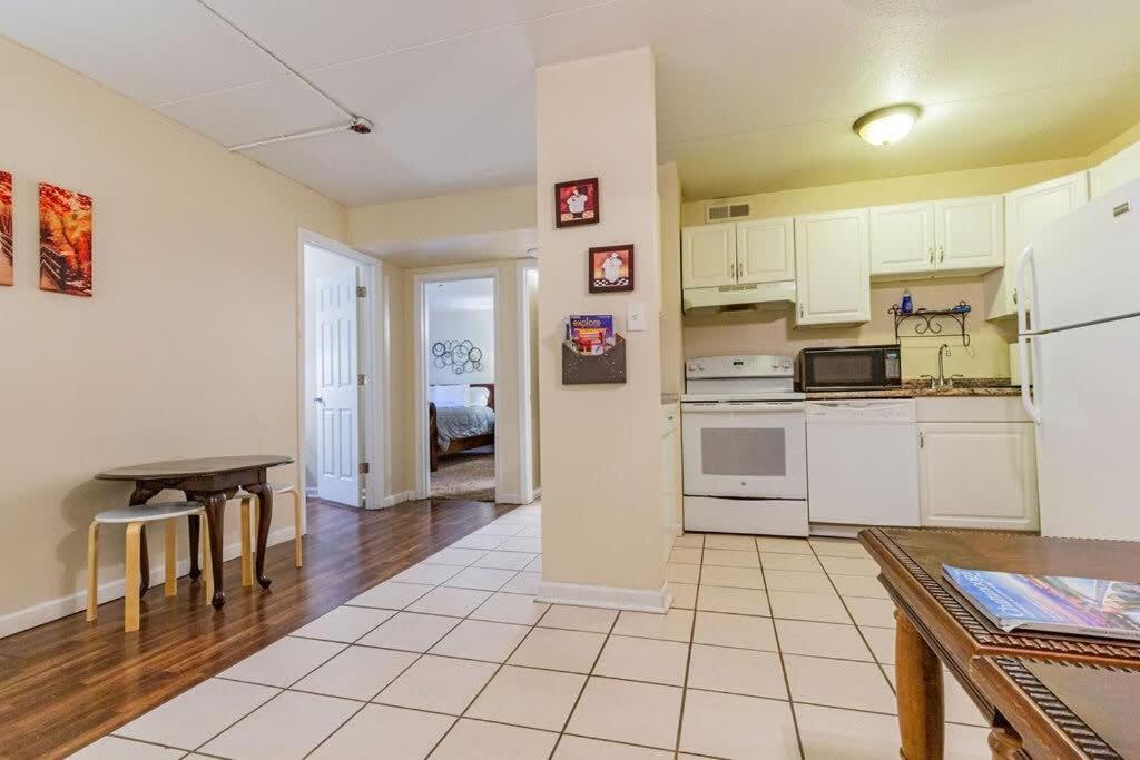 2-Bed, 1-Bath Apartment Near I-24, Great Location Chattanooga Buitenkant foto
