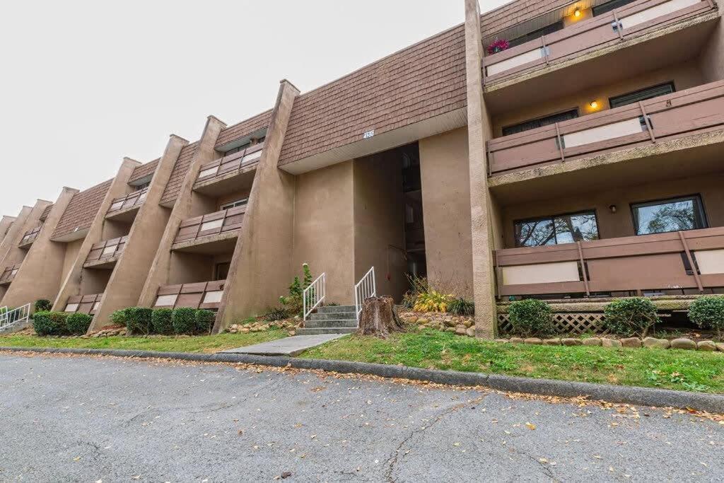2-Bed, 1-Bath Apartment Near I-24, Great Location Chattanooga Buitenkant foto
